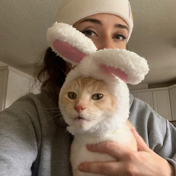 Meet Your Posher! - Picture 1 of 10